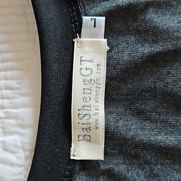 Beautiful Tunic - Picture 2 of 6